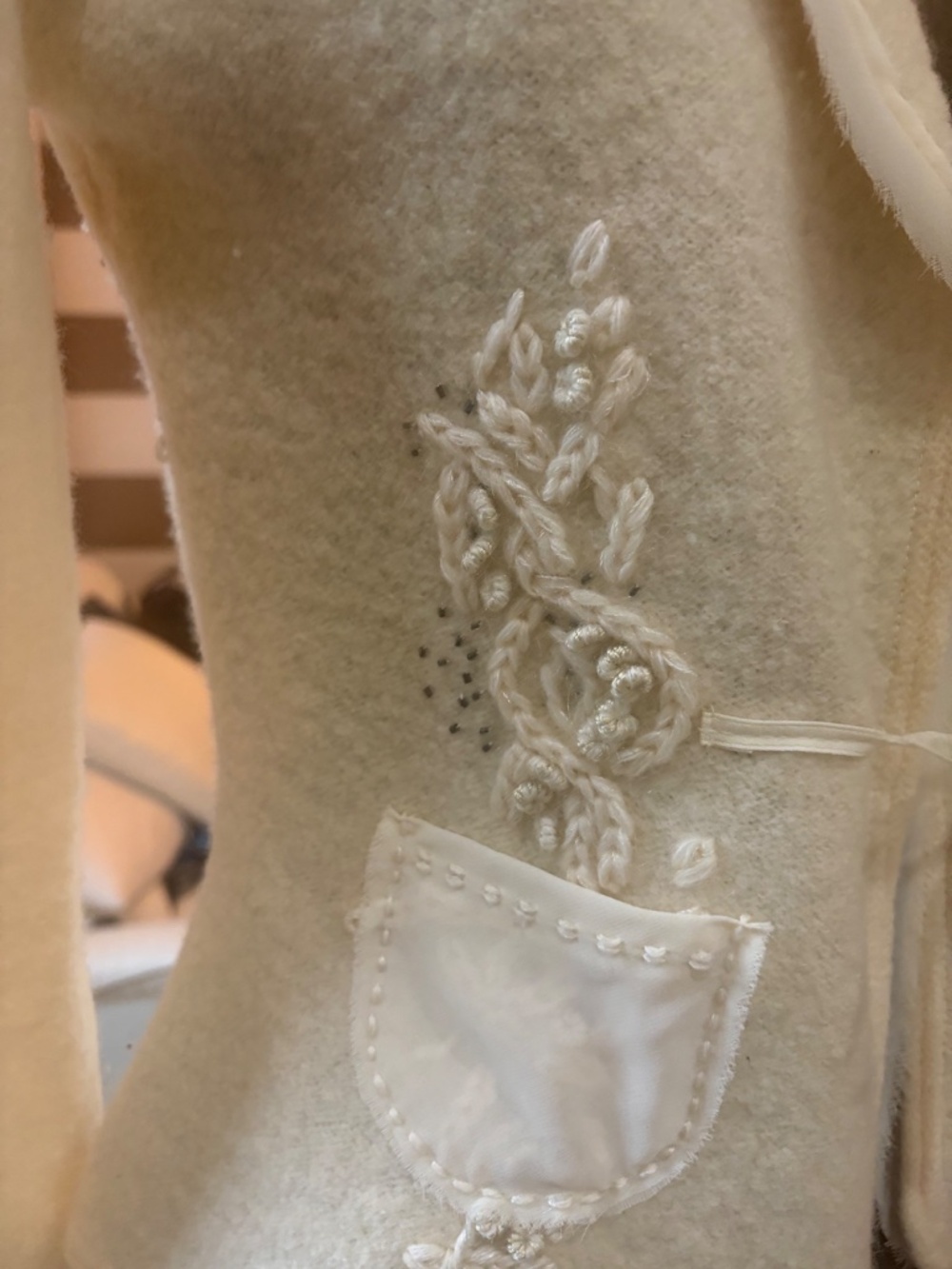 Luxury Lightweight Intricate detailing "Sleeping On Snow" Blazer S - Picture 8 of 13